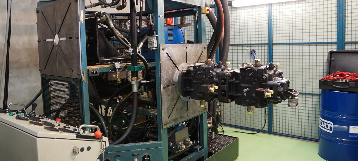 Moteur à pistons Sauer Danfoss Sundstrand en test sur banc d'essai